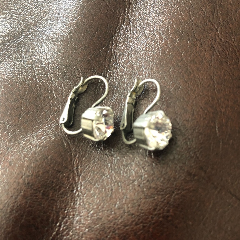 Sabika drop earrings - clear in antique silver